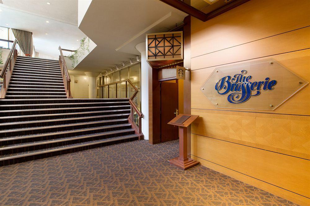 Coast Plaza Hotel And Suites Vancouver Zewnętrze zdjęcie
