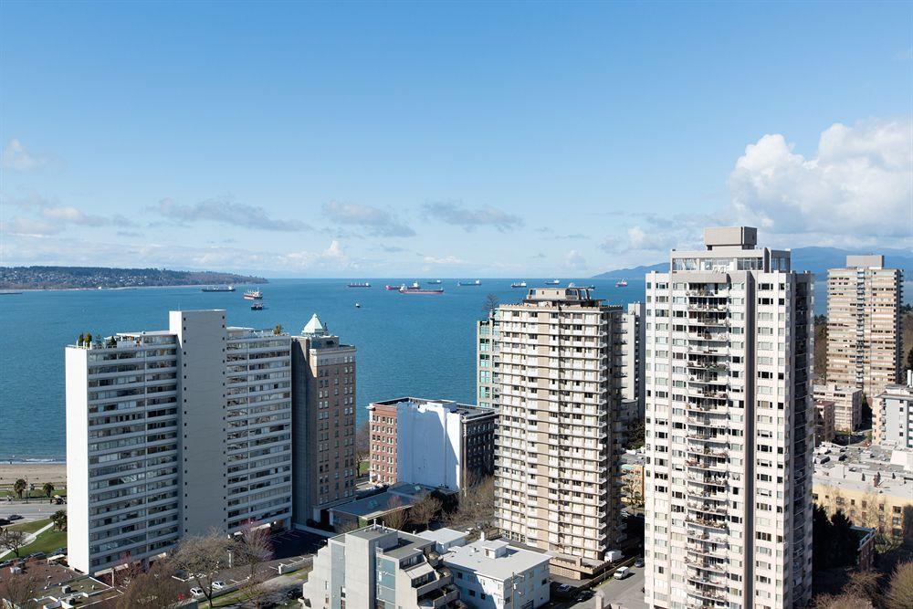 Coast Plaza Hotel And Suites Vancouver Zewnętrze zdjęcie