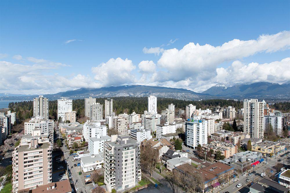 Coast Plaza Hotel And Suites Vancouver Zewnętrze zdjęcie