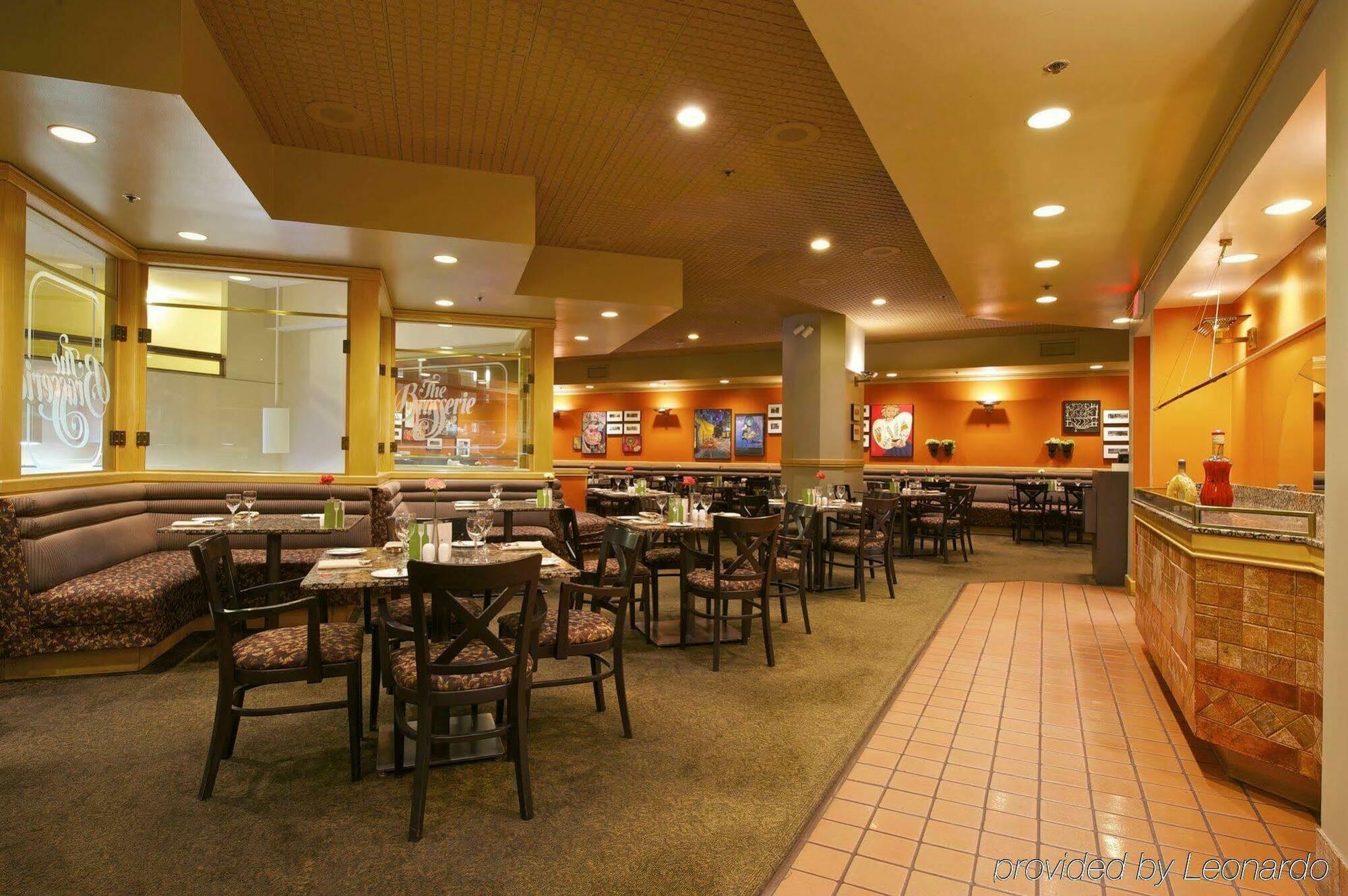 Coast Plaza Hotel And Suites Vancouver Restauracja zdjęcie